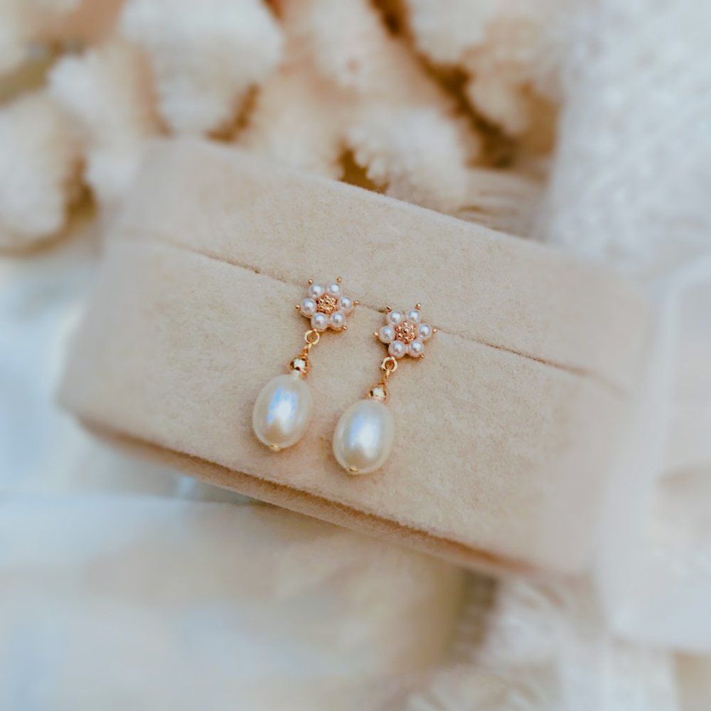 Genuine Freshwater Pearl Earrings Delicate Real Pearl Earrings Studs for Her